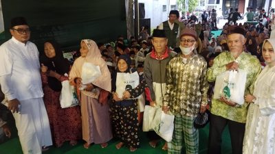 Hadiat Tebar Santunan Ratusan Anak Yatim, Program Bapak Asuh Disiapkan untuk Bantuan Rutin